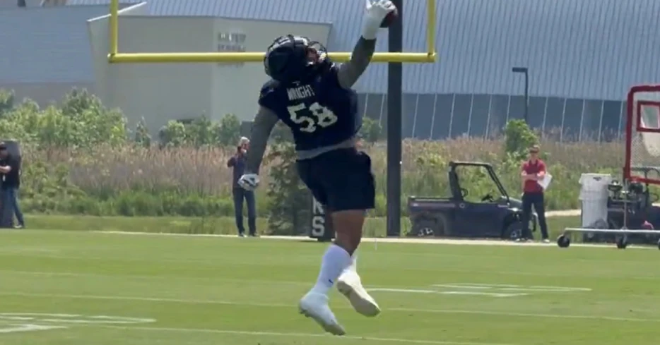 Did the Bears' Darnell Wright just make the greatest catch of all time?