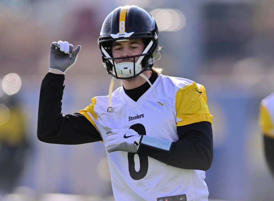 Kenny Pickett Has Struggled Mightily with Browns at OTAs: ‘Consensus Worst Player’
