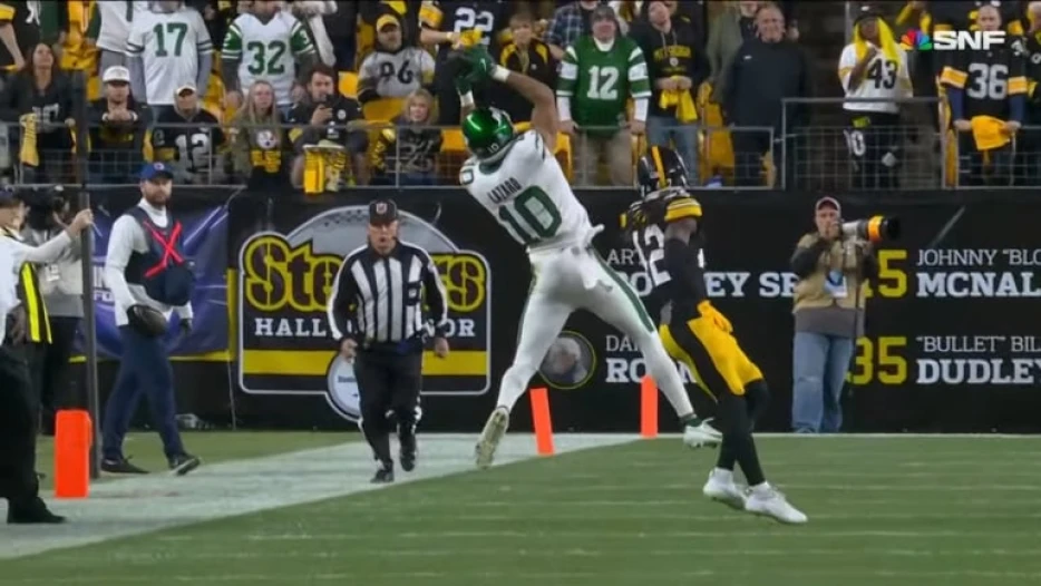Mike Florio ‘Fully Expects’ Steelers To Trade For WR Allen Lazard By Training Camp