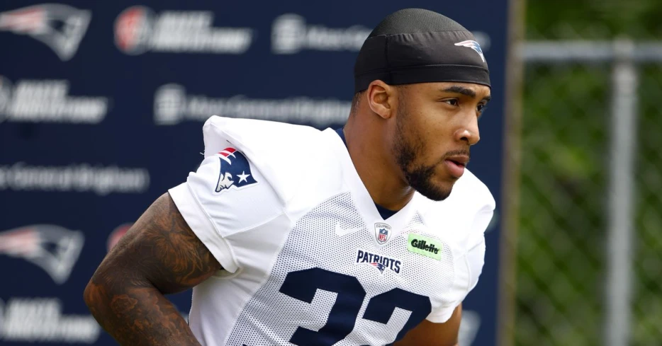 Patriots rookie TreVeyon Henderson showcasing his speed on and off the field