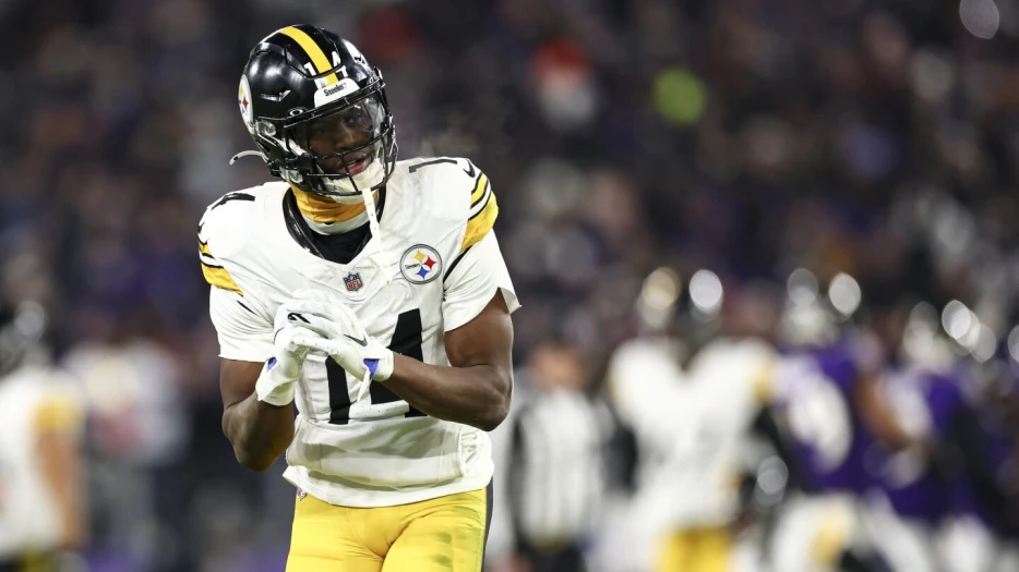 Cowboys working to finalize trade for George Pickens
