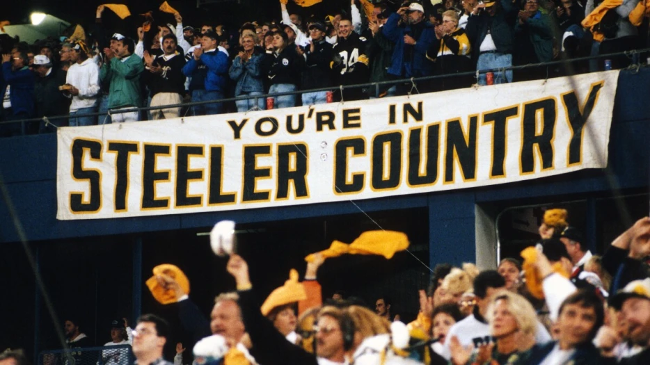 It’s Official, Aaron Rodgers Has Entered Steelers Country