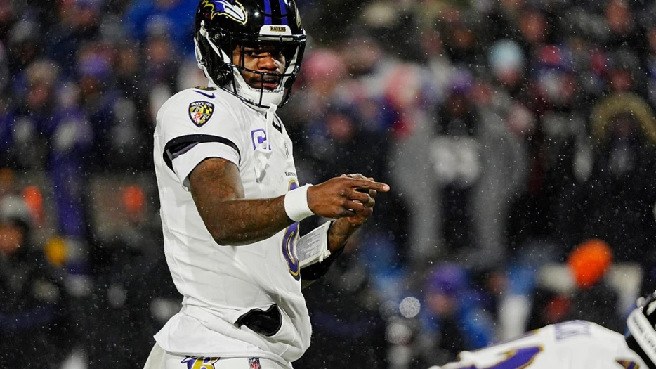 Ravens in early stages of Lamar Jackson contract extension talks