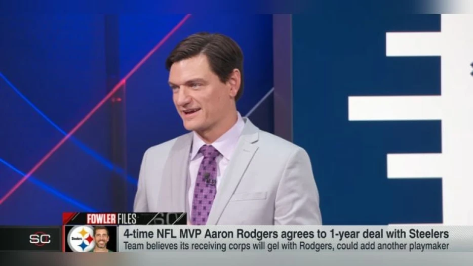Steelers Believe Rodgers Can ‘Solve Problems’ For Them At Line Of Scrimmage, Insider Says