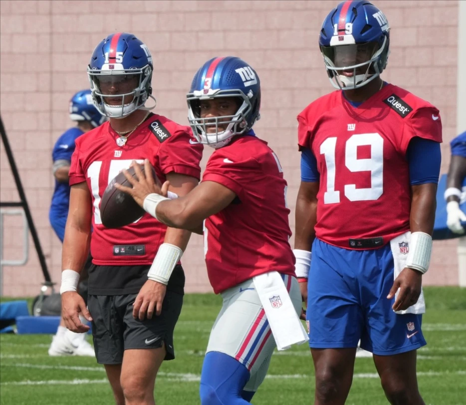 Insider sheds light on New York Giants starting QB competition, how practice reps are split