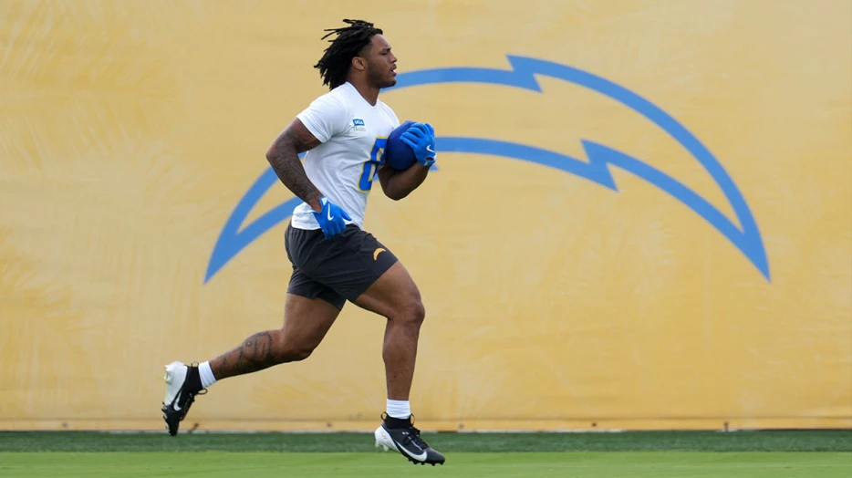 2 Chargers veterans whose roles will be pushed by rookies in 2025