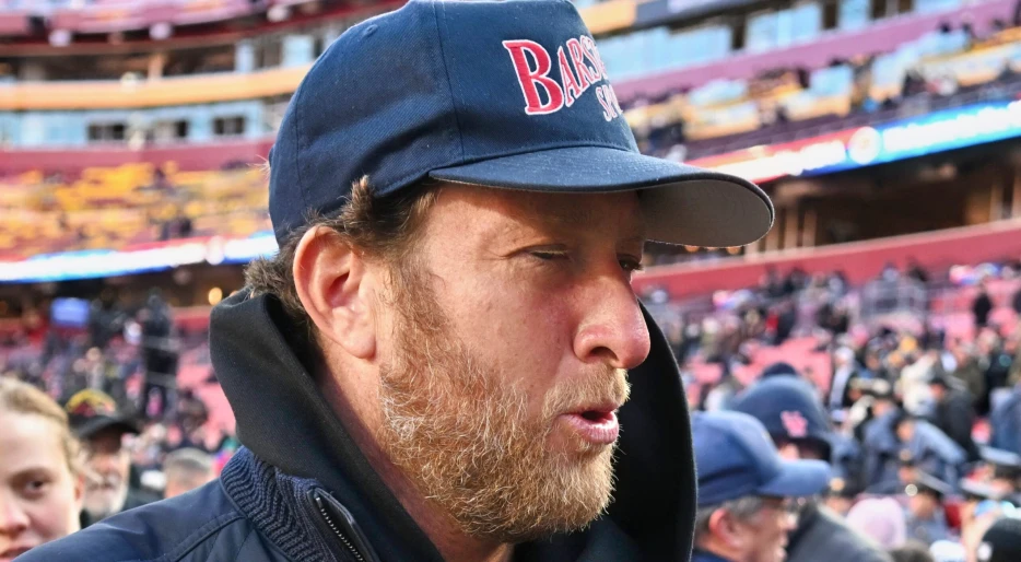 Dave Portnoy Claps Back After Being Accused Of Lying About His Height
