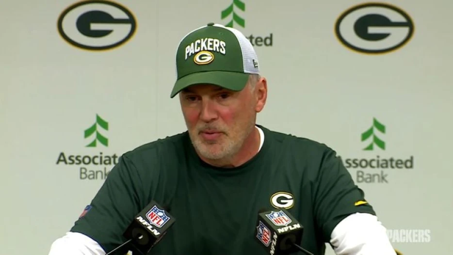 Rodgers’ Former Coach Evaluates His Game: ‘Can Still Throw The Football As Well As Anyone’