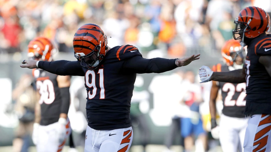 Bengals rumors: Trey Hendrickson contract ‘hope’ dashed for now as minicamp begins