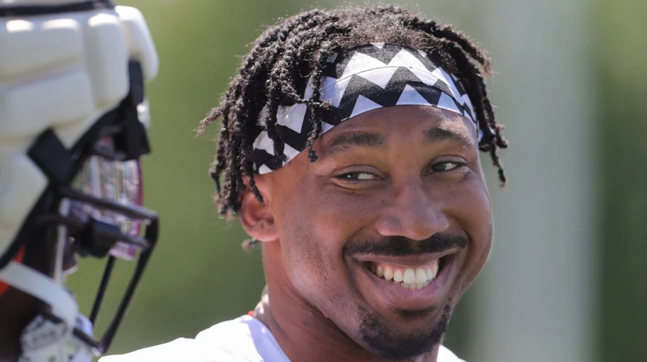 Browns star Myles Garrett’s fiery take on Aaron Rodgers joining Steelers