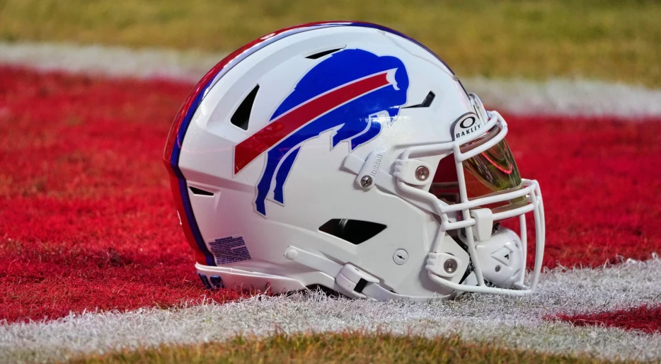 Buffalo Bills Make Huge Splash By Signing Star Linebacker