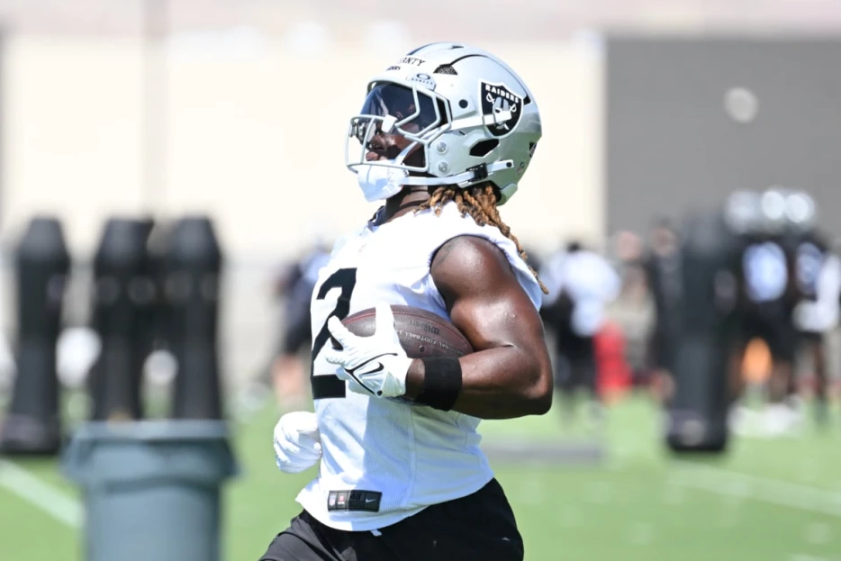 Las Vegas Raiders insider details unexpected role Ashton Jeanty being groomed to fill in 2025