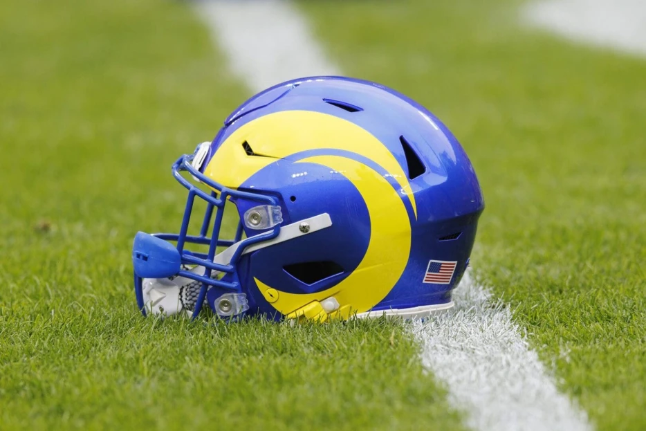 Rams Sign DL Decarius Hawthorne