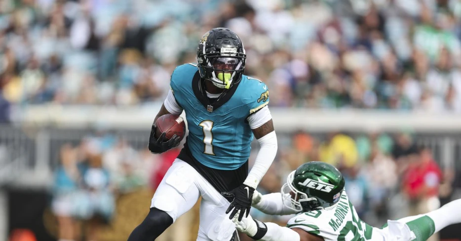 Should the Chicago Bears try and add to their running back room?