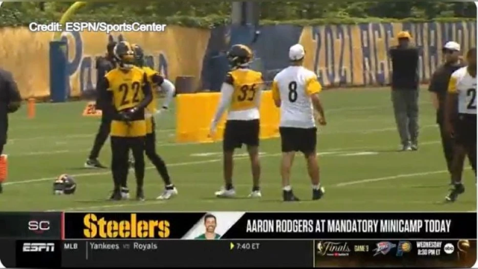 Watch: Aaron Rodgers Holds First Practice With Steelers