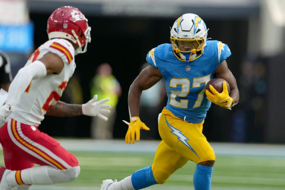 Bolts Offered J.K. Dobbins Deal To Return