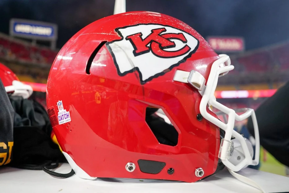 Chiefs Waive DT Siaki Ika