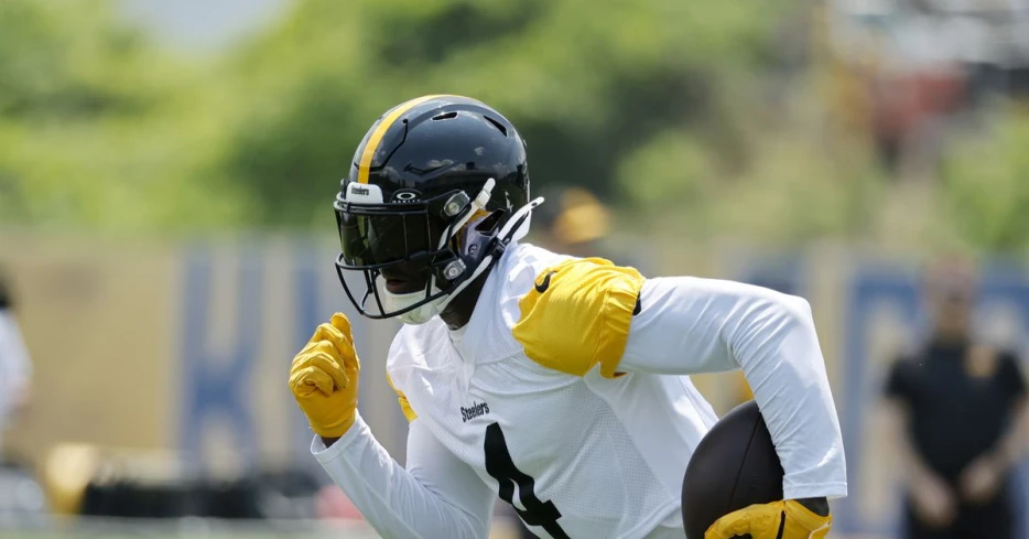 DK Metcalf likes what he sees in Calvin Austin