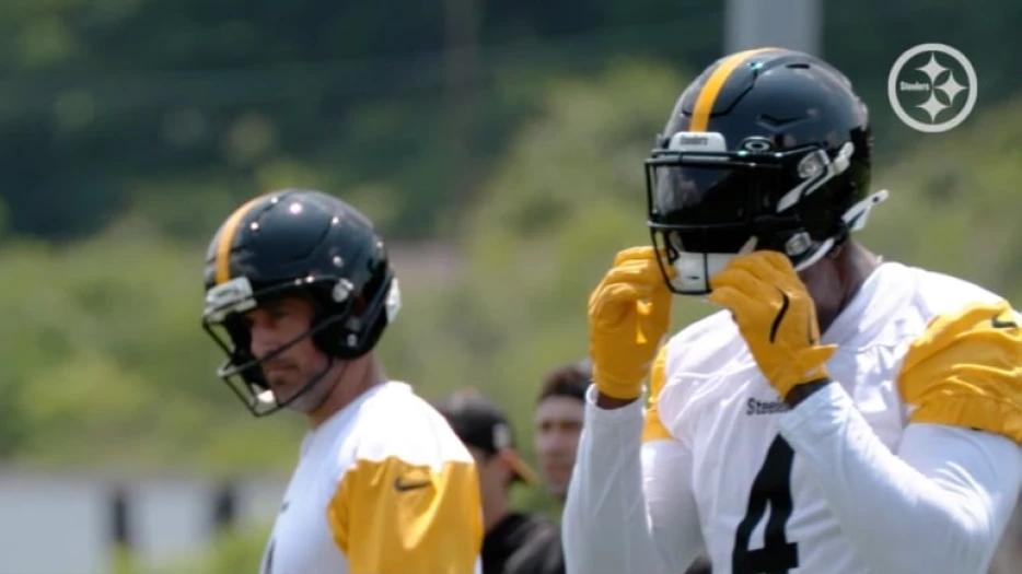 DK Metcalf Plans To Keep Working With Aaron Rodgers After Minicamp