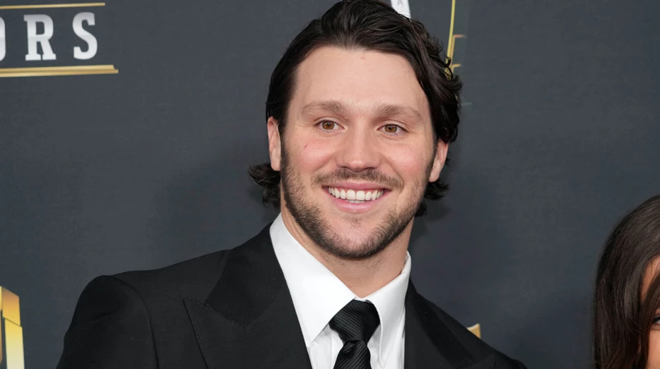 Josh Allen breaks silence after marrying Hailee Steinfeld