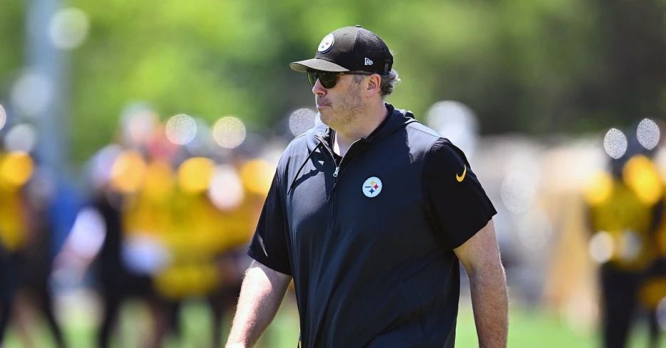 Steelers OC Arthur Smith Excited to Have Aaron Rodgers at QB: ‘It’s Gonna Be a Fun Journey’