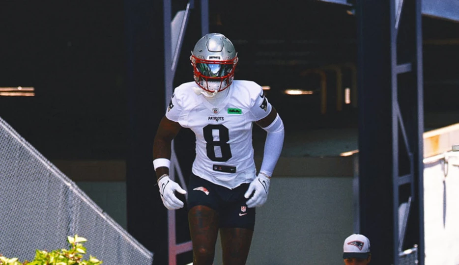 Stefon Diggs keeping his talks with Patriots about viral boat video private