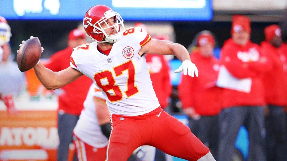 Travis Kelce hilariously retells story of embarrassing interception on first career pass