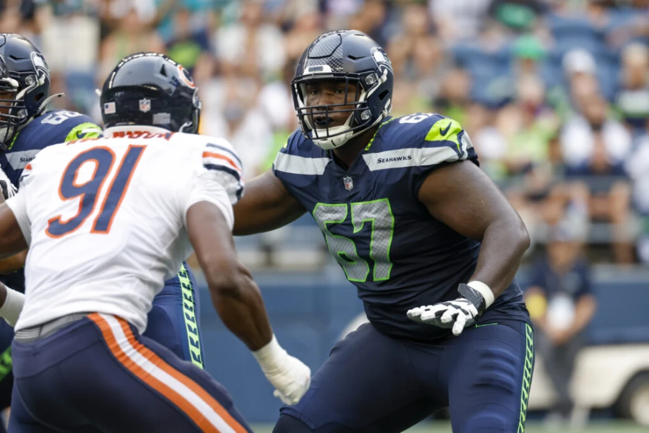 LT Charles Cross Hoping For Long-Term Seahawks Tenure; No Extension Imminent
