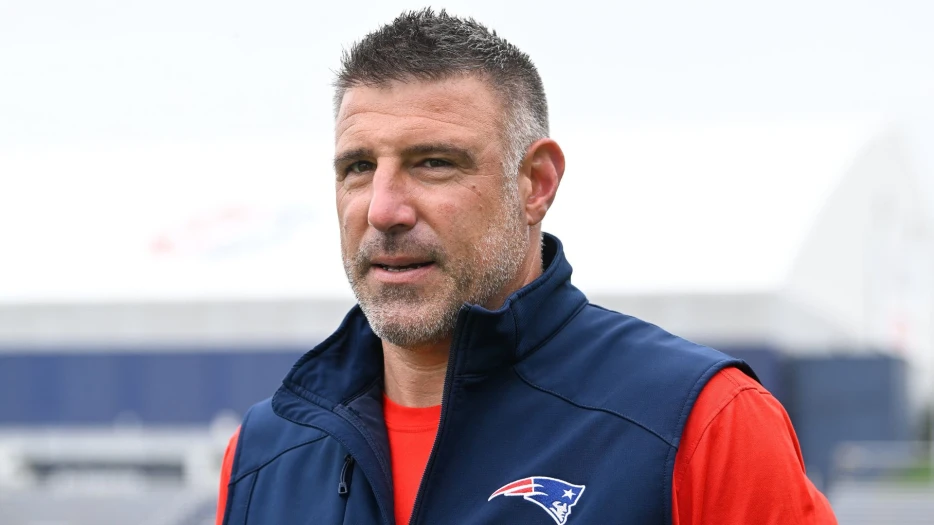Patriots’ Mike Vrabel Details His Message To Players After Mandatory Minicamp