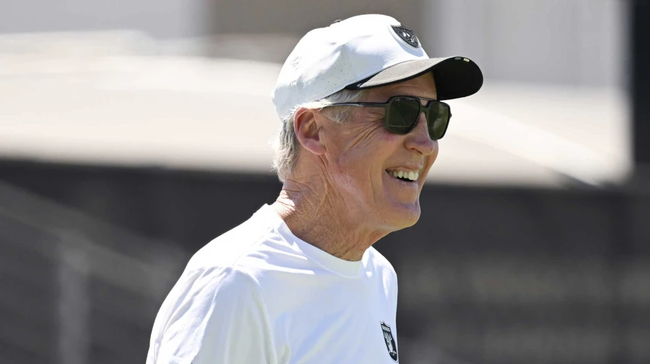 Pete Carroll’s minicamp is already off the rails with shenanigans