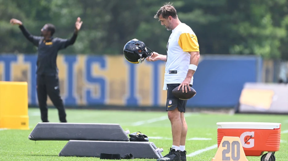 Why Will Howard was surprised at Aaron Rodgers first impression