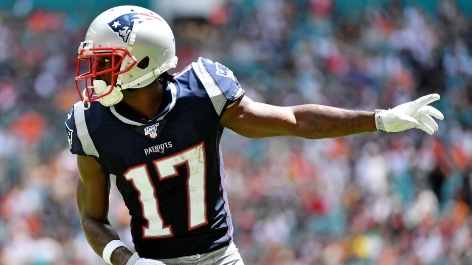 Former Patriots Receiver Wanted On Attempted Murder Charge