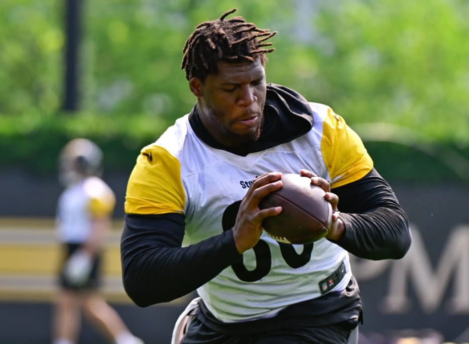 Injuries Have Steelers Eyeing Additions at Tight End