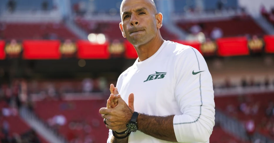 Is Robert Saleh under more pressure than anyone in 2025?