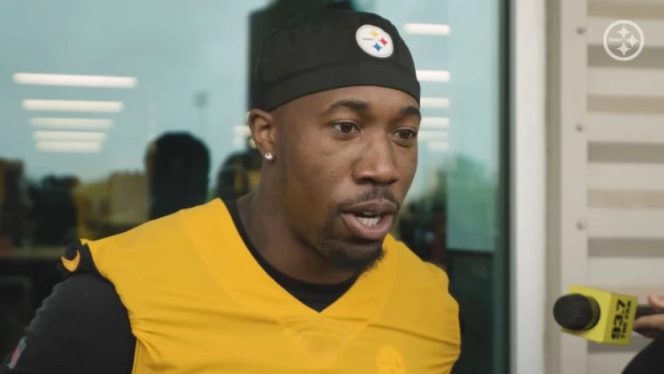 Joey Porter Jr. Has Plans To Clean Up Penalties. Changing His Gloves Isn’t Among Them. 