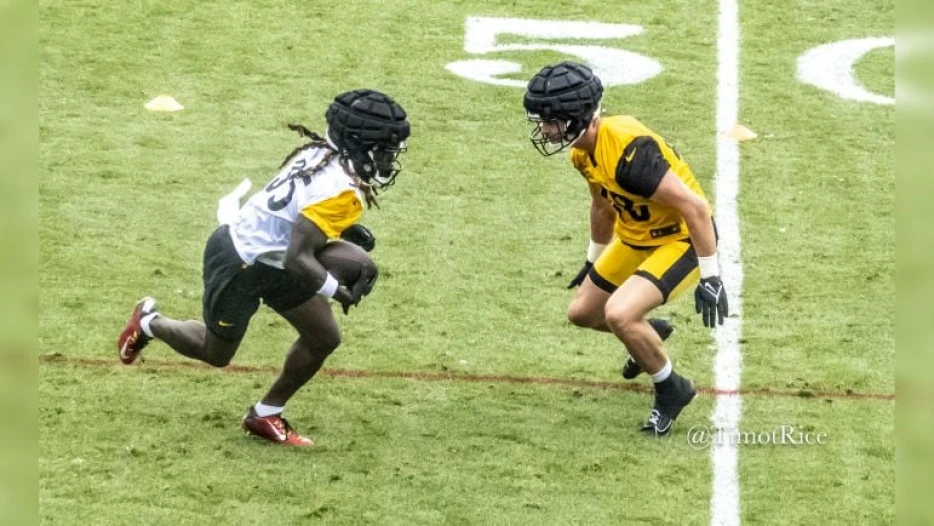 Long Road Leads RB Jonathan Ward To Pittsburgh