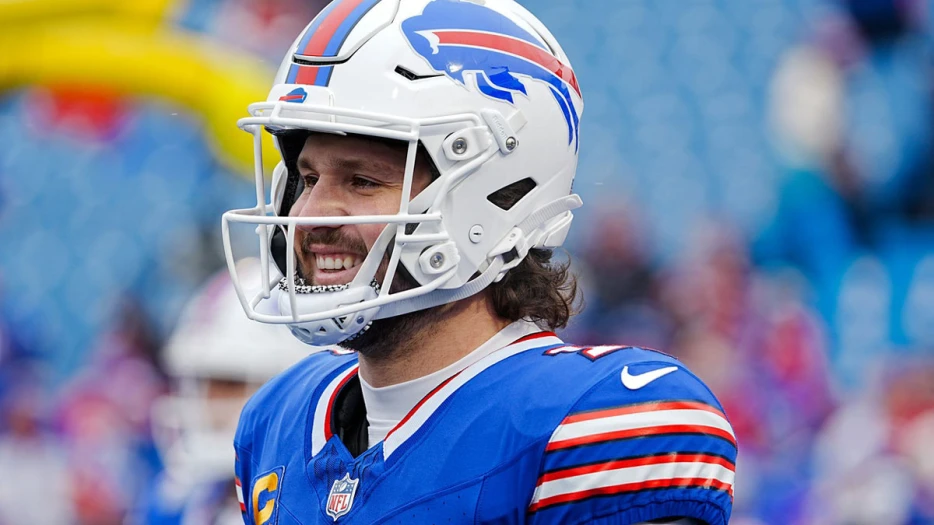 Josh Allen, Hailee Steinfeld wedding photos go extremely viral