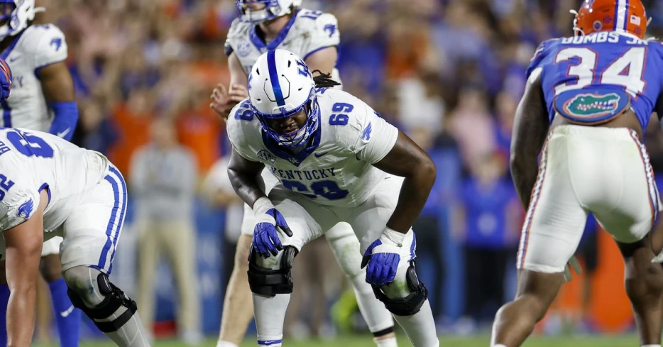 Marques Cox looks to use his experience, size to make the Broncos roster