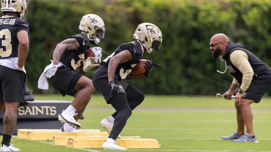 New Orleans adds established veteran as Alvin Kamara backup