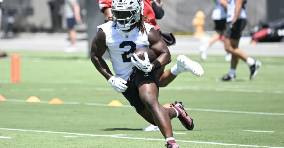 Raiders fans on onboard with the RB Ashton Jeanty winning OROY