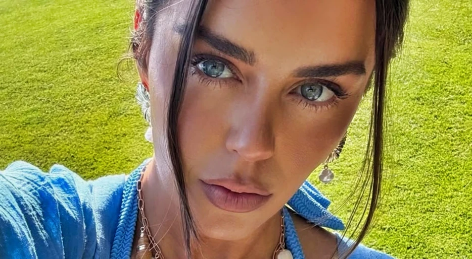 PHOTOS: Josh Allen’s Ex-GF Brittany Williams Stunned Looking Like Mermaid While Vacationing In Hawaii