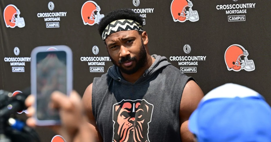Browns Myles Garrett on the road back to Defensive Player of the Year award
