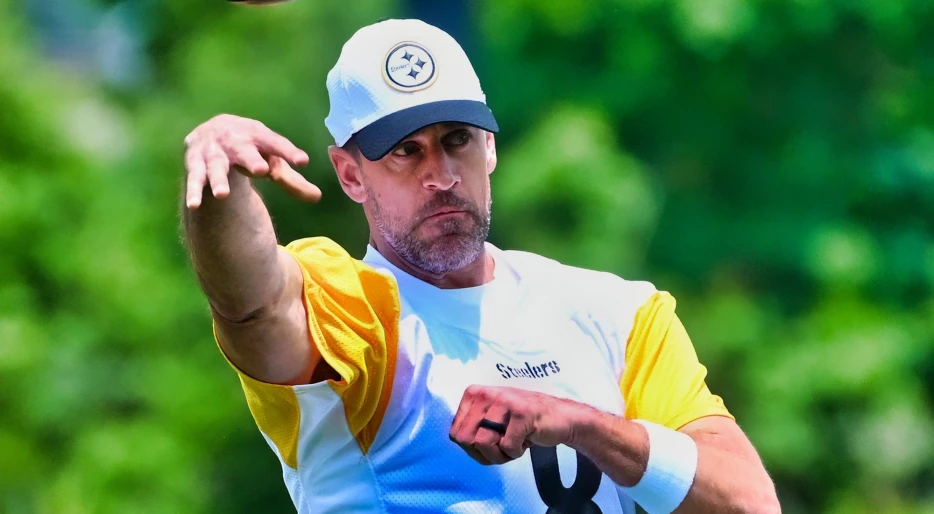 Mystery Surrounding Aaron Rodgers’ Marriage Continues As Key Piece Of Evidence Reportedly Can’t Be Found
