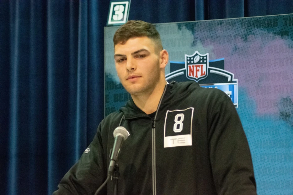 New Tight End Target Named for Steelers