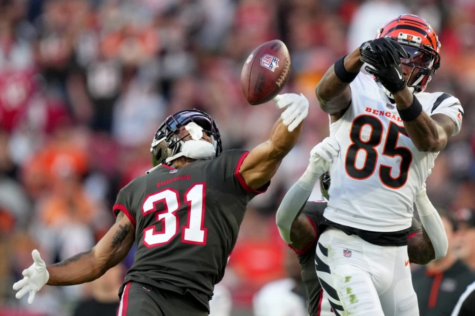 NFC Notes: Bijan Robinson, Antoine Winfield, Buccaneers, Falcons, Panthers