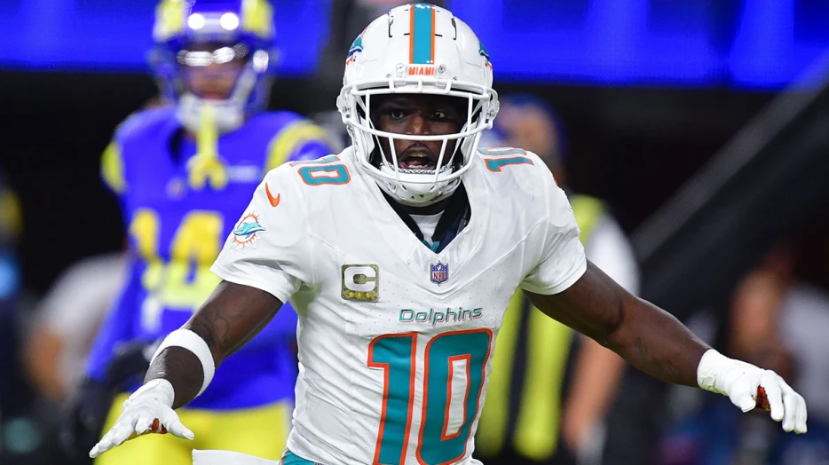 Tyreek Hill’s hilarious reaction to Noah Lyles pulling out of race