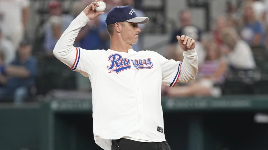 Cowboys’ Brandon Aubrey impresses with Rangers 1st pitch