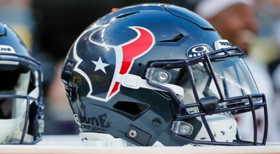 Houston Texans Sign Former Raiders First-Round Pick Who’s Been Out Of The League For Three Years