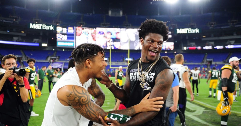 Lamar Jackson urges GM Eric DeCosta to sign CB Jaire Alexander