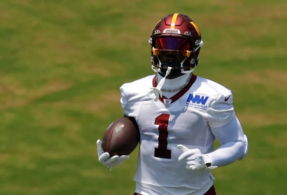 NFL analyst boldly predicts Deebo Samuel will be better in Commanders offense than 49ers scheme that made him a star